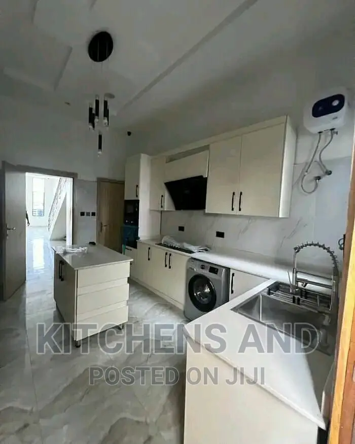 Modern Kitchen Cabinet