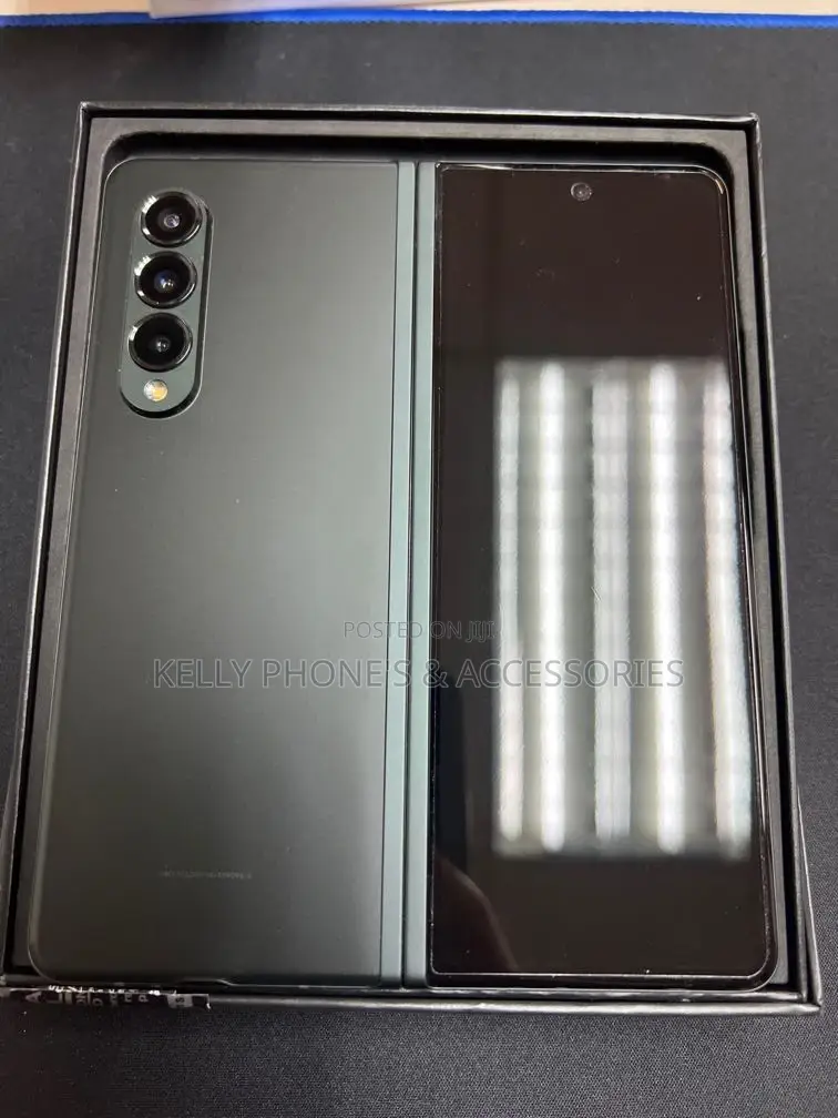 New Samsung Galaxy Z Fold 3 256 GB Black