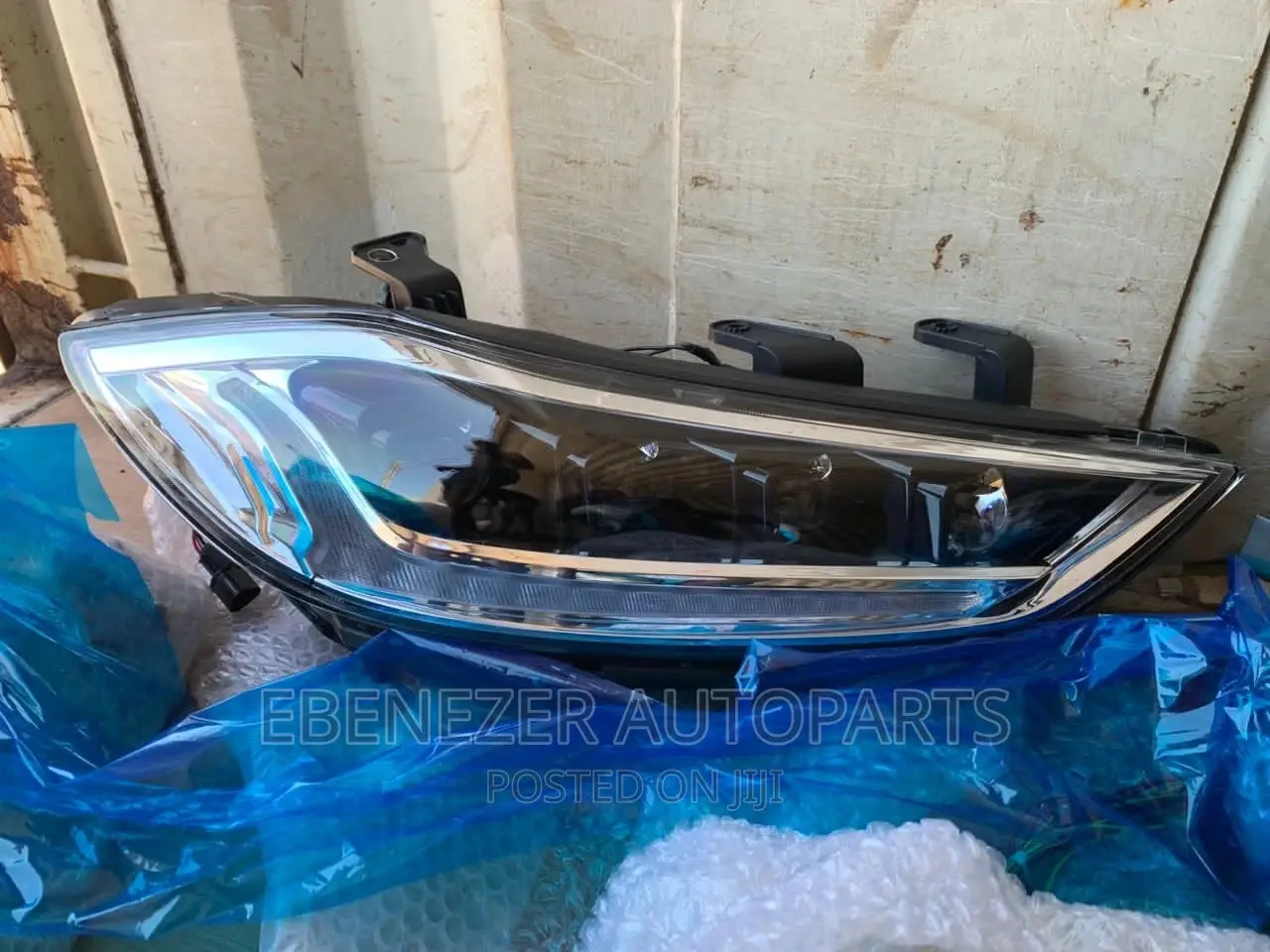Hyundai Elantra 2017 Spec Headlights
