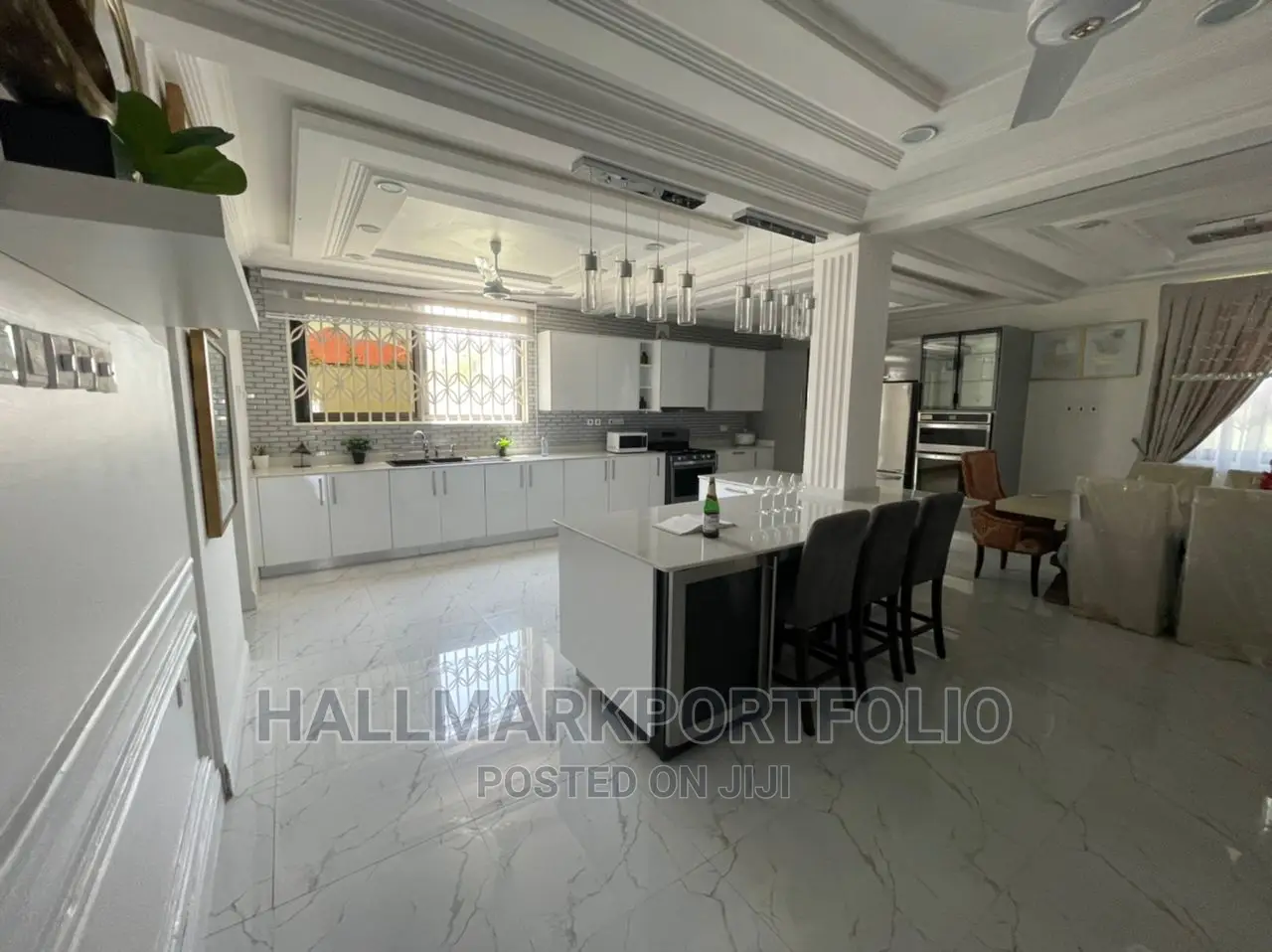 Furnished 4bdrm Mansion in Ga South Municipal for sale