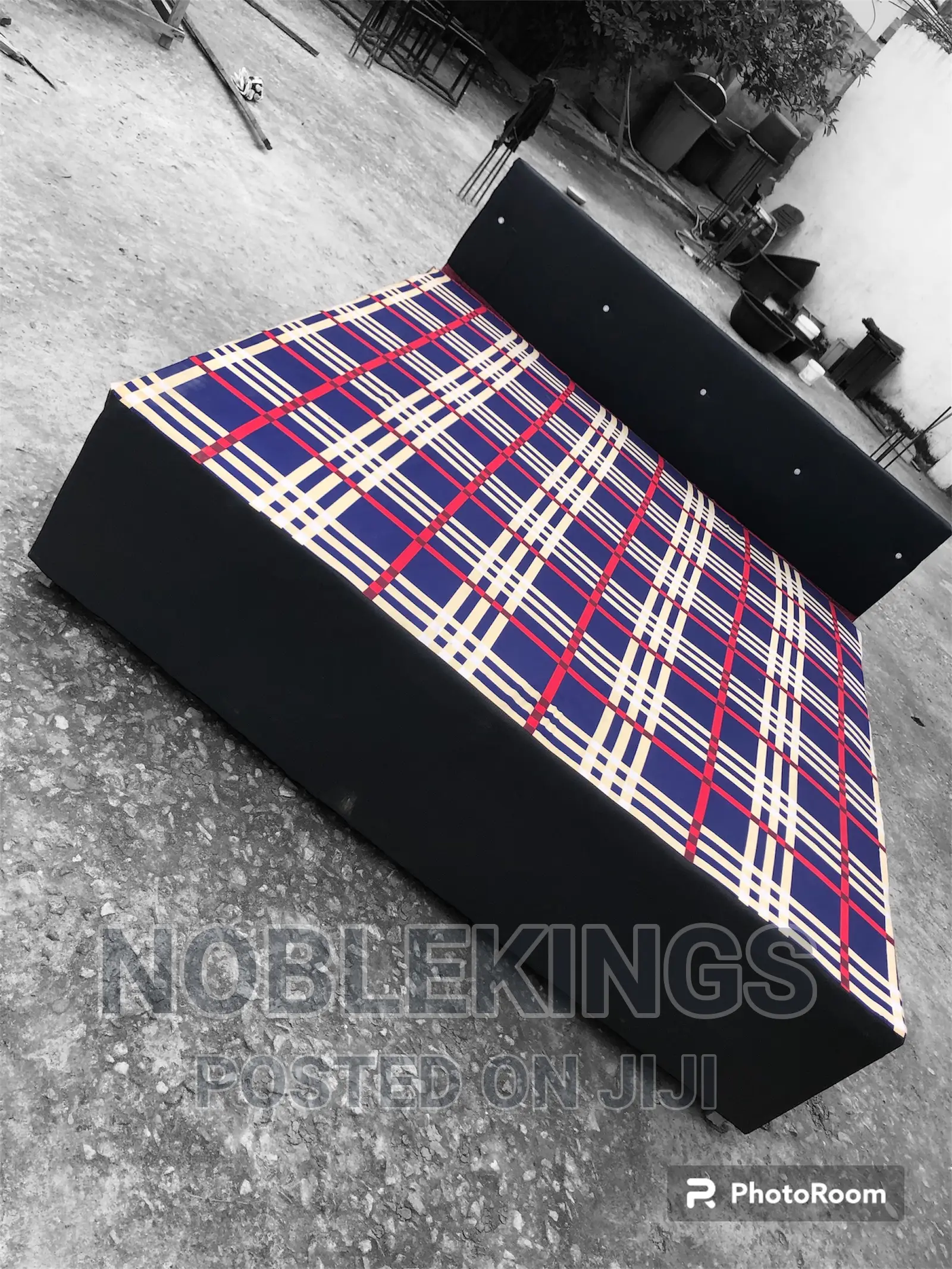 Inbuilt Queen Size Bed