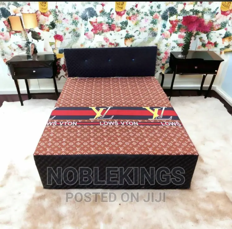 Inbuilt Double Bed