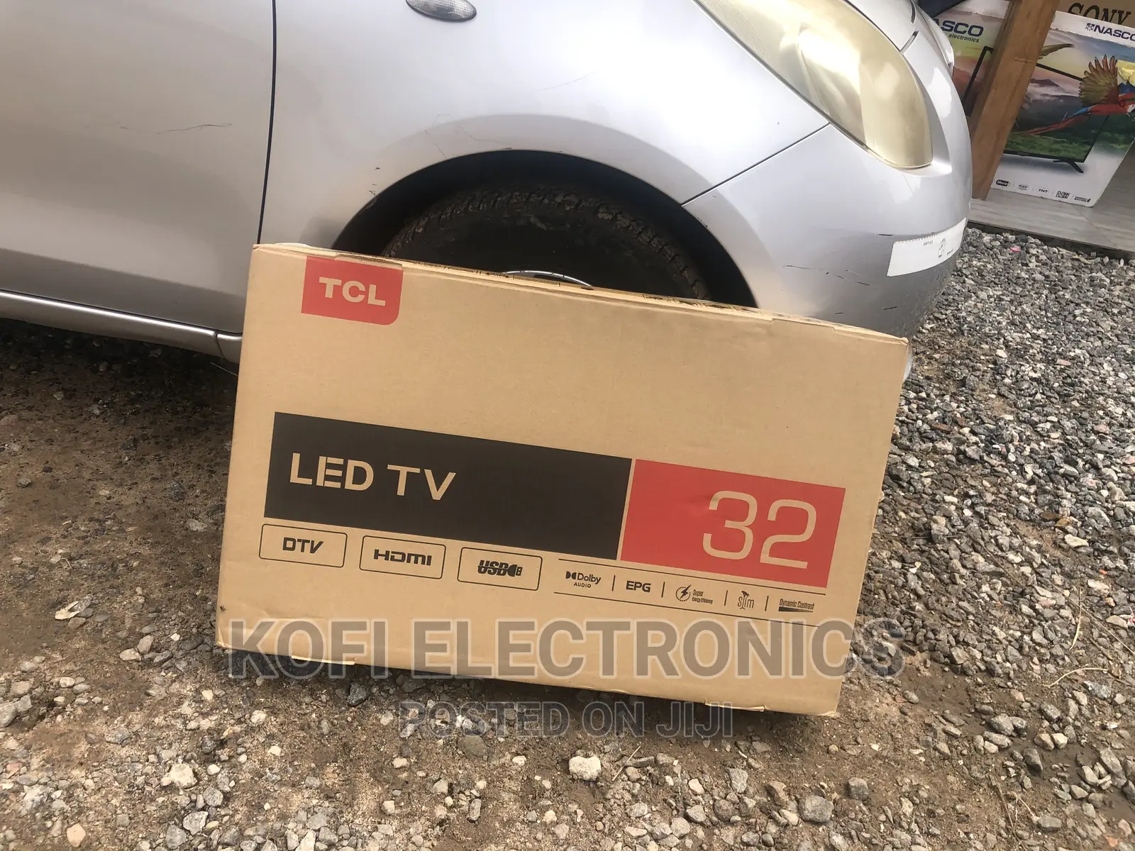 Available TCL 32′′ FHD Digital Satellite TV 32D3200