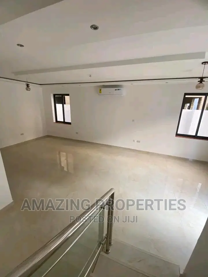 4bdrm House in East Legon for sale