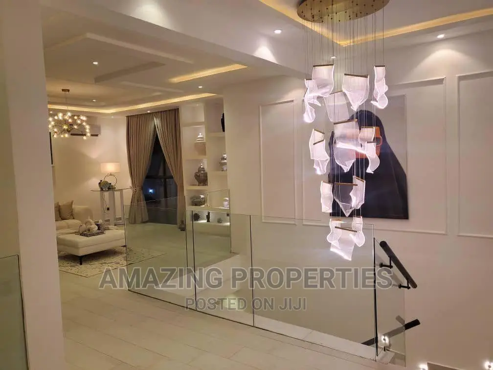 5bdrm House in East Legon for sale