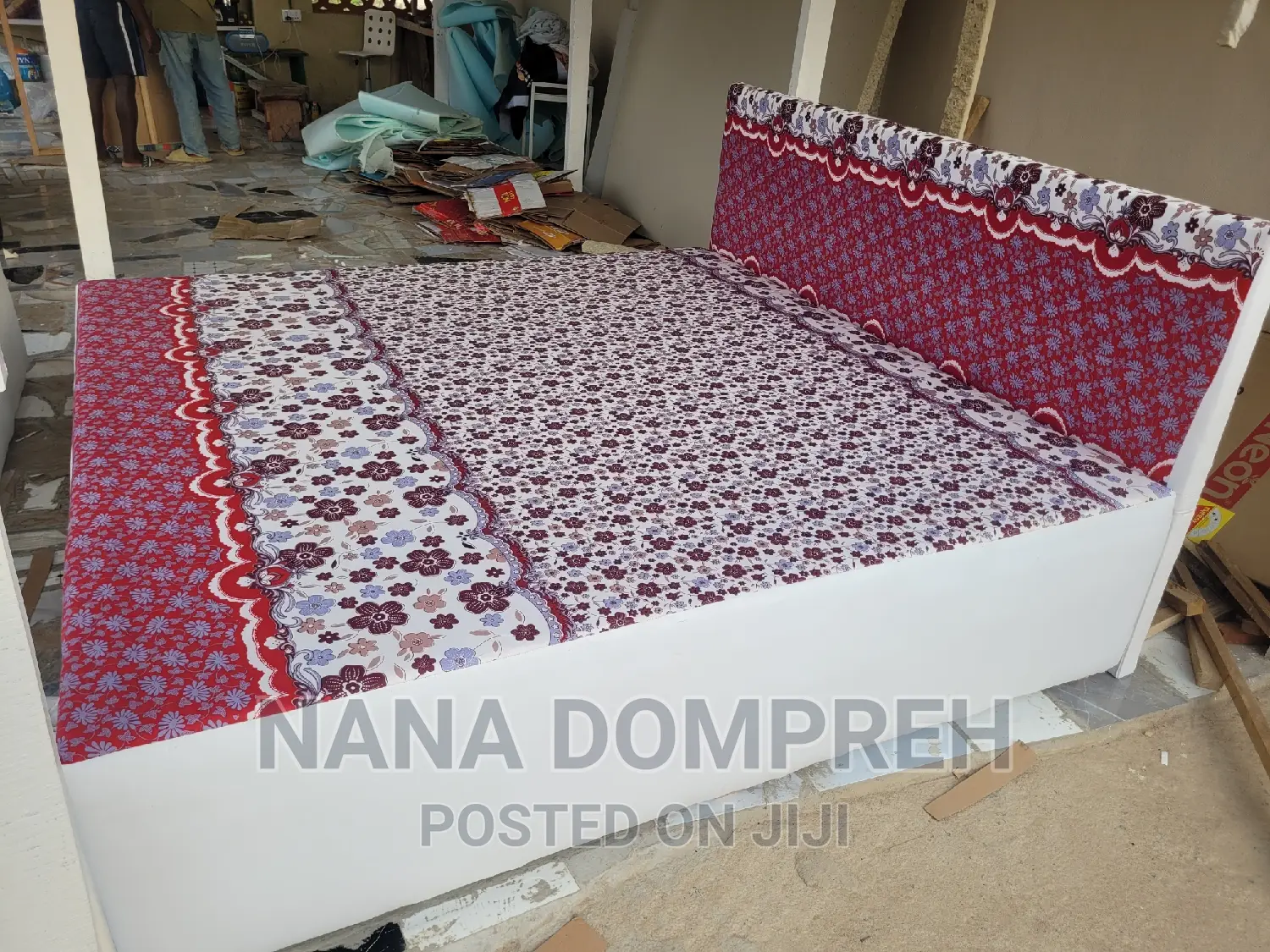 Inbuilt Queen Size Bed