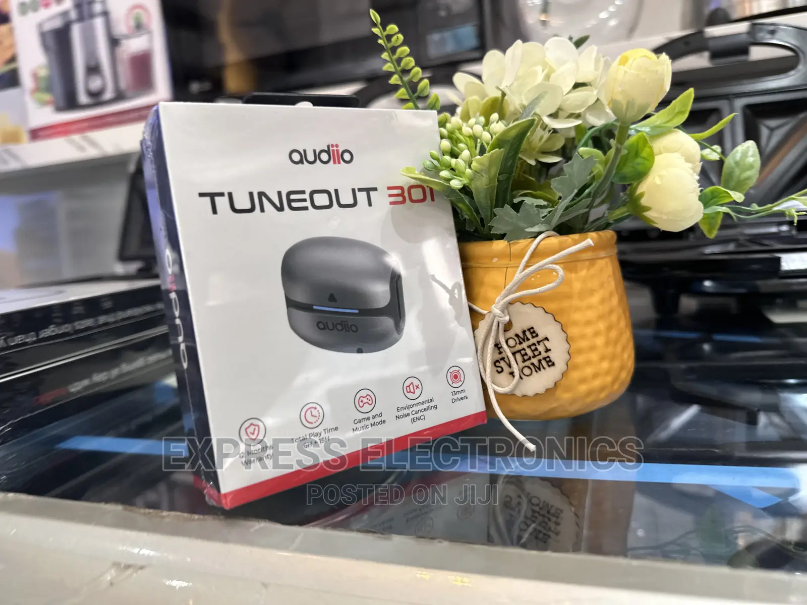 Fabulous Job Audiio Tuneout 301 Black Airpod