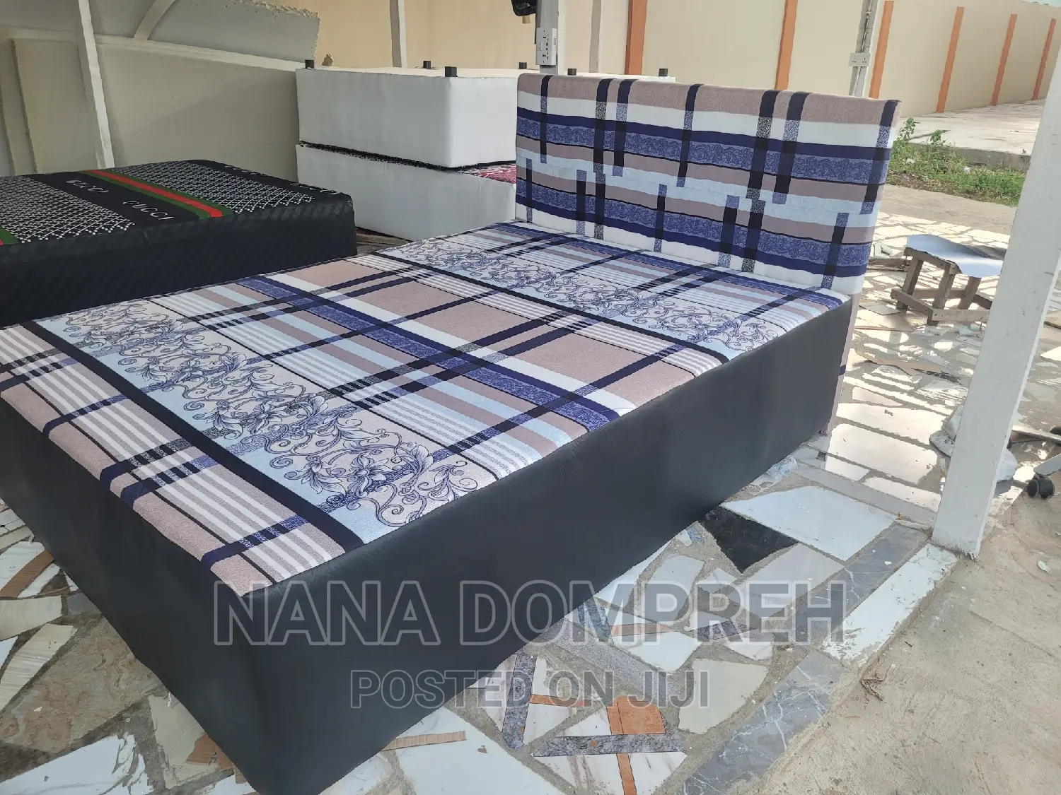 Inbuilt Double Bed