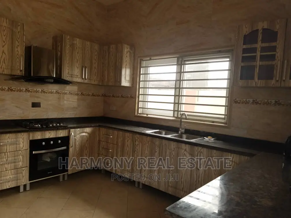 2bdrm Apartment in Achimota for rent