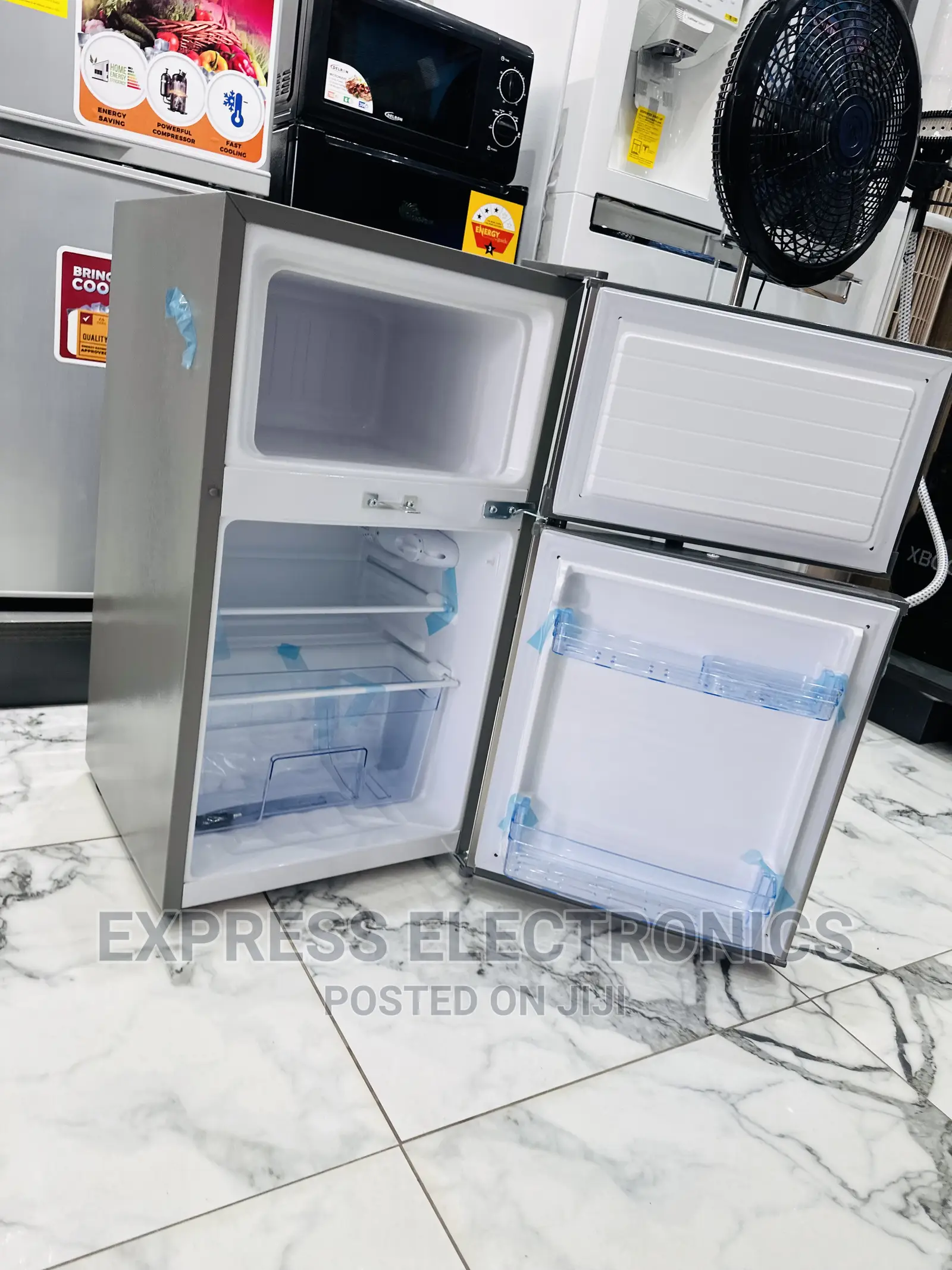 Double Door Icebox Pearl 10T Table Top Fridge