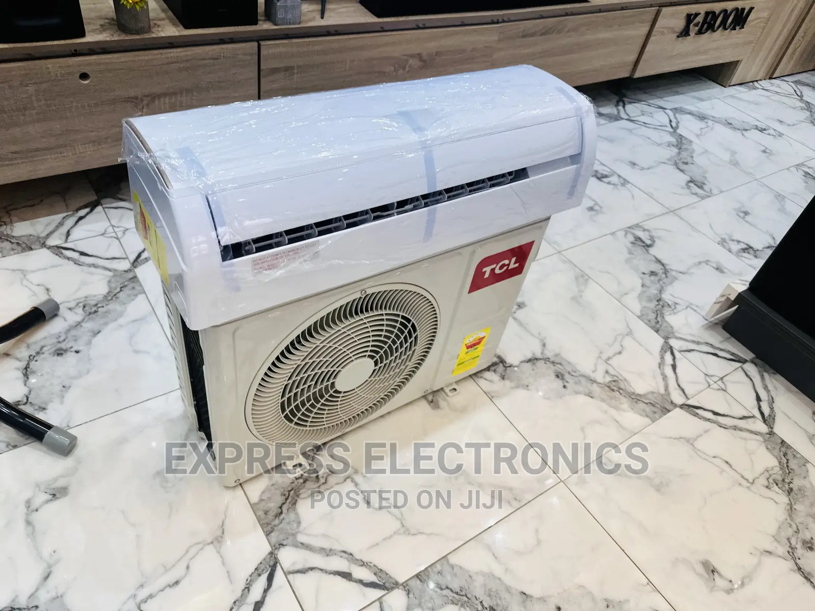 Chilling Zone TCL 2.5hp Split R410 Gas