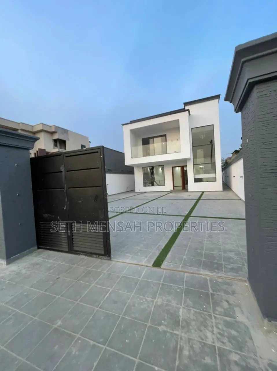 4bdrm House in Skm, Ashaley Botwe for sale