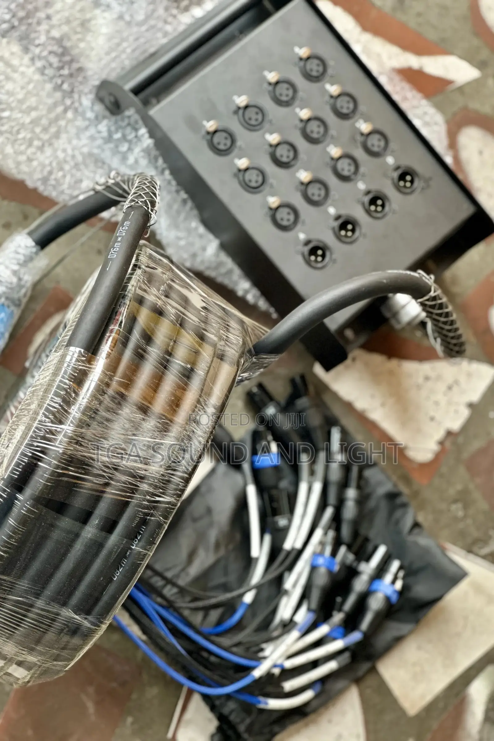 Audiolink / Snake Cable - 12 Channel, 4 Out.