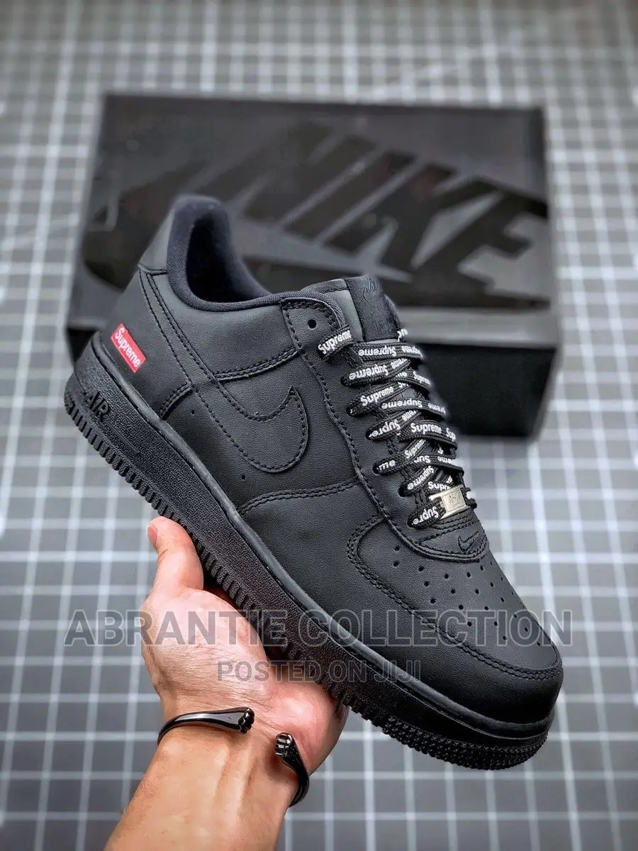 Supreme X Nike Air Force 1