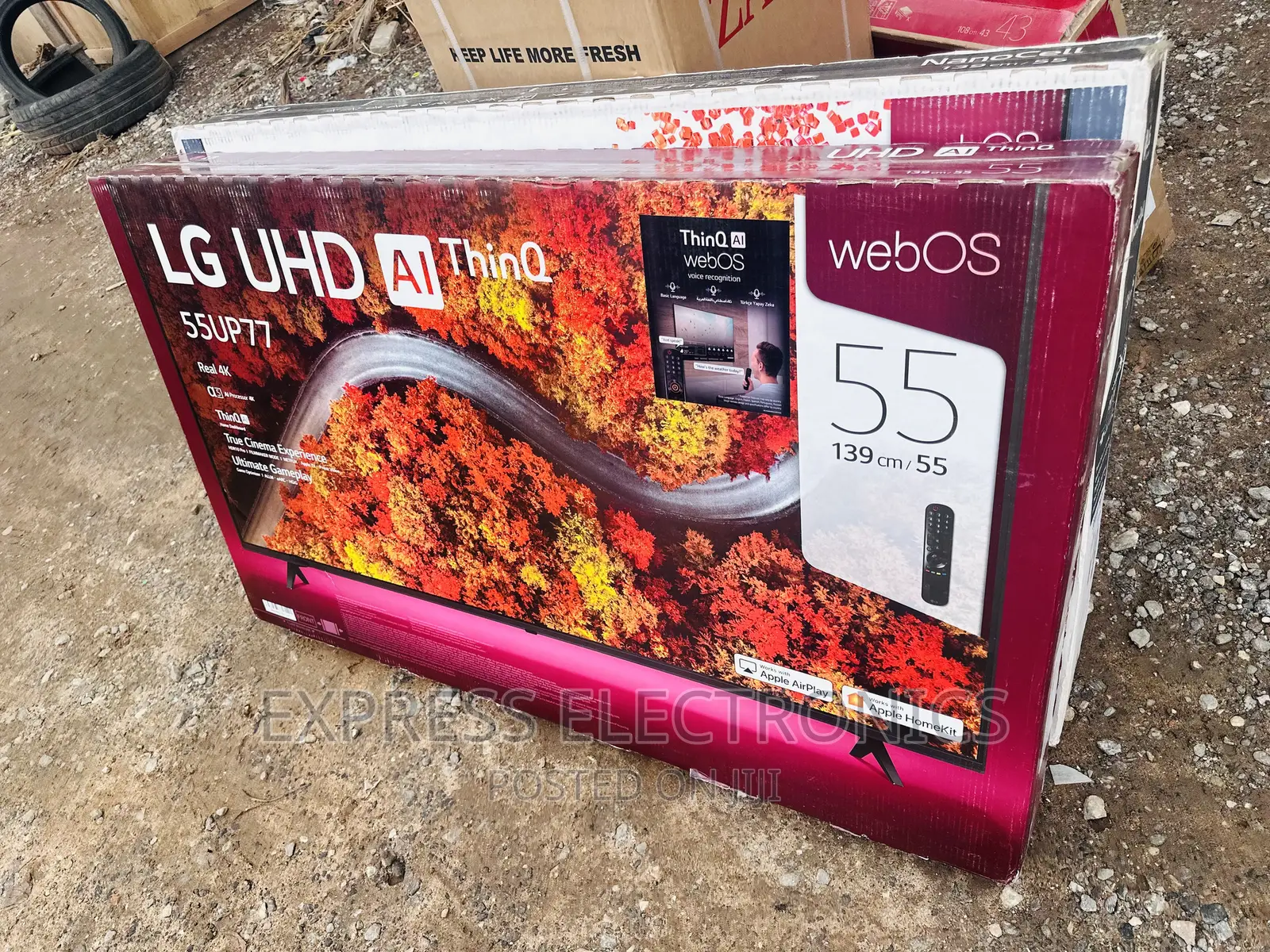 Real Smart Glossy UHD TV  55”Up77
