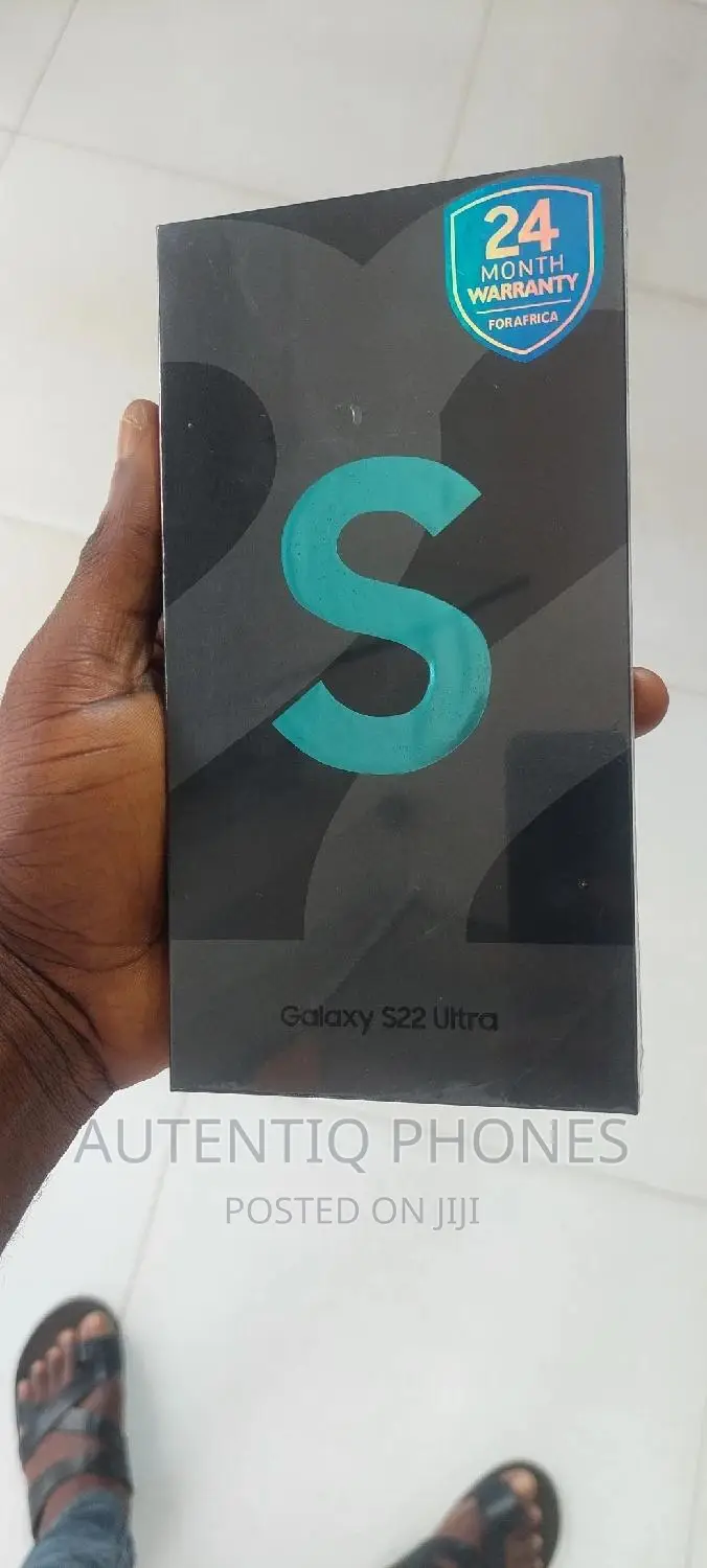 New Samsung Galaxy S22 Ultra 5G 128 GB Green