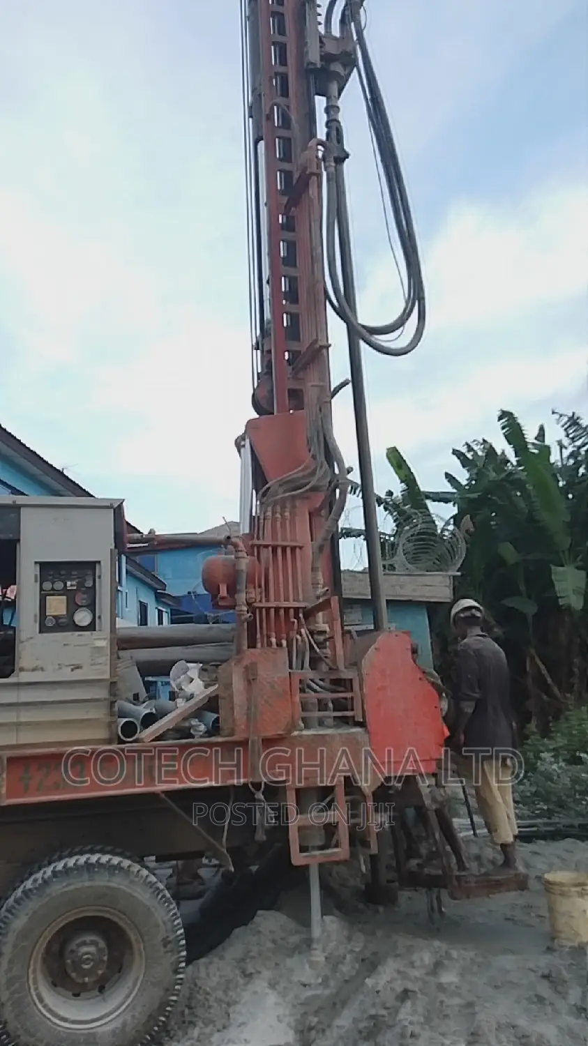 Borehole Drilling With Free Sitting.