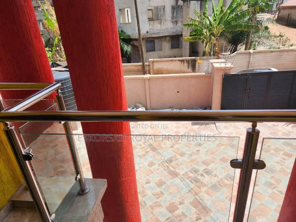 4bdrm House in East Legon for rent