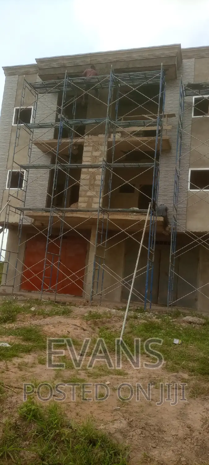 Quality and Affordable Team of Tiles Layer Ready to Work .