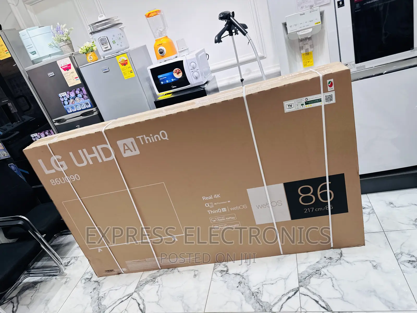 The Spectacular Display UHD 86”UQ90 Lg Tv