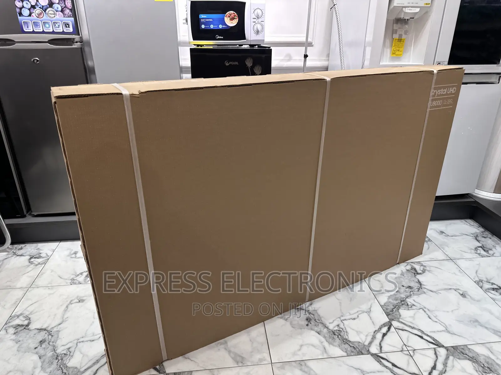 Shinning Bright Display UHD Smart Samsung 75”Cu8000 Tv