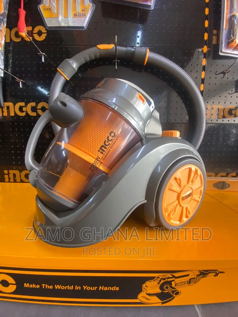 Ingco Vacuum Cleaner 2000 Watts - Vc20258