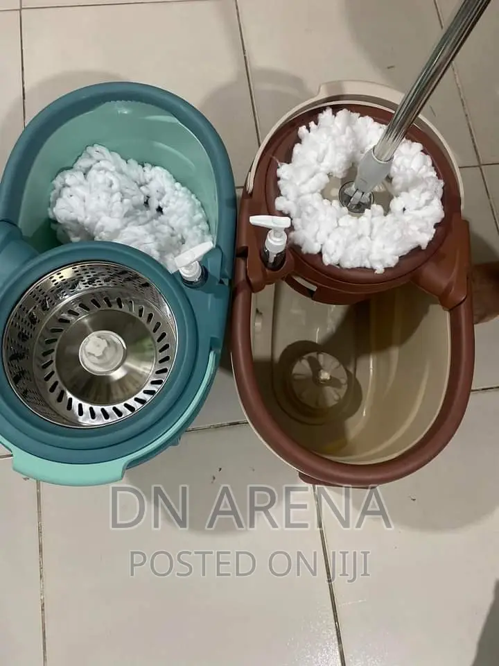 Quality Wheel Spin Mop Bucket With Two Mop Head