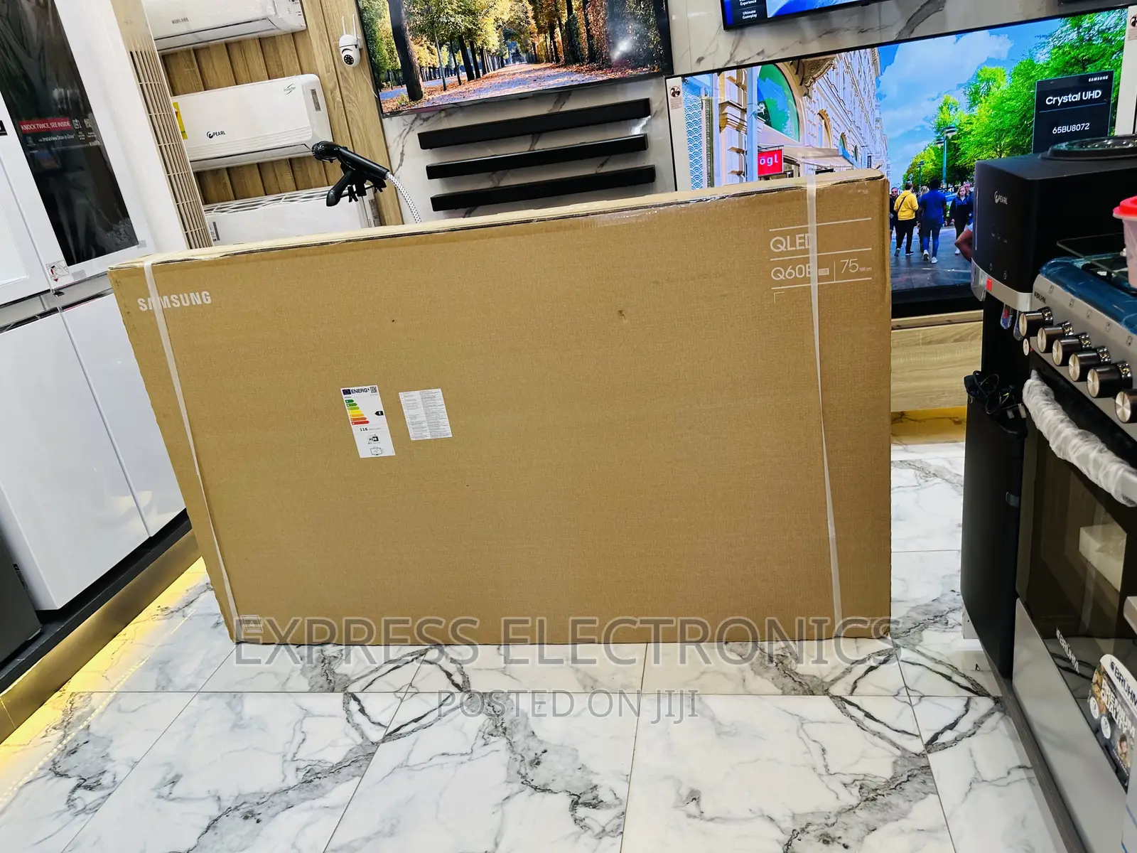 A Billion Shades of Color QLED Samsung 85”Q70B Tv 