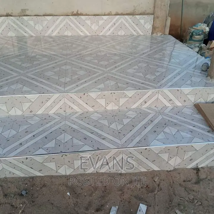 Professional Tiles Layer