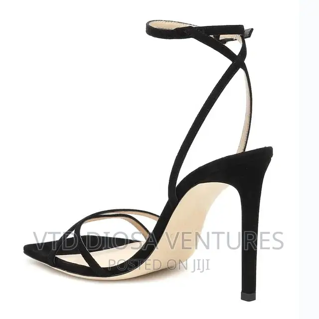 Glamourous Black Heels