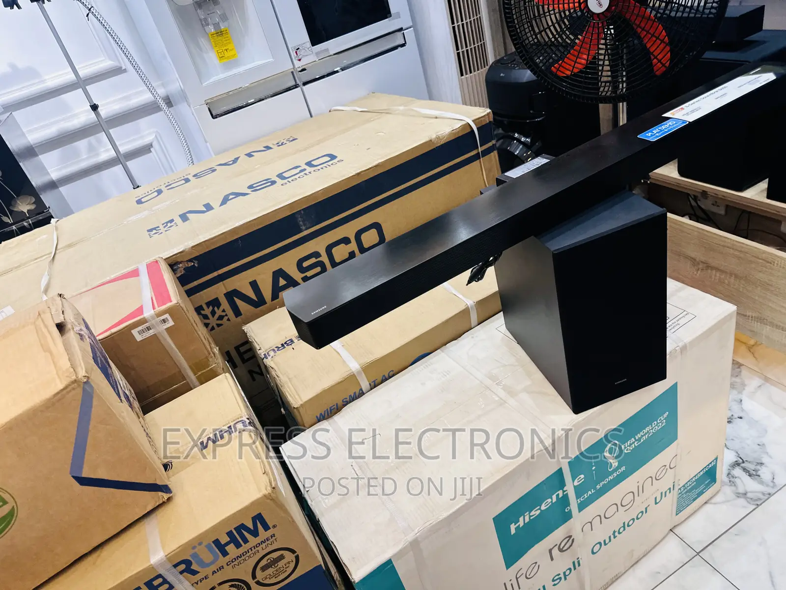 Incredible Performance Samsung Soundbar With Woofer B550