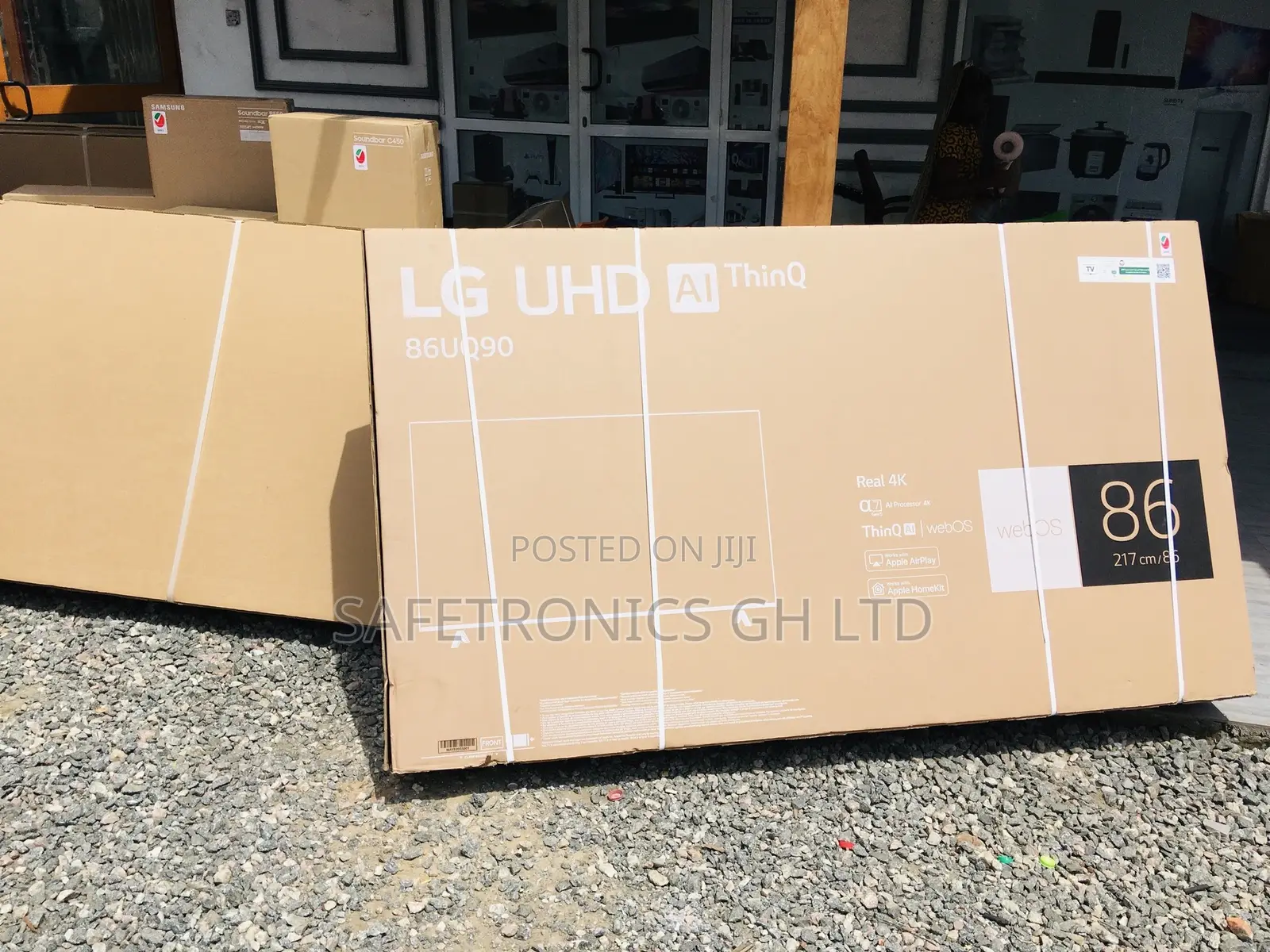 Electric 86 Inches LED Smart Black Glossy UQ90 LG Tv 