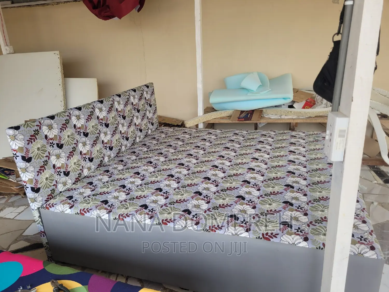 Inbuilt Queen Size Bed