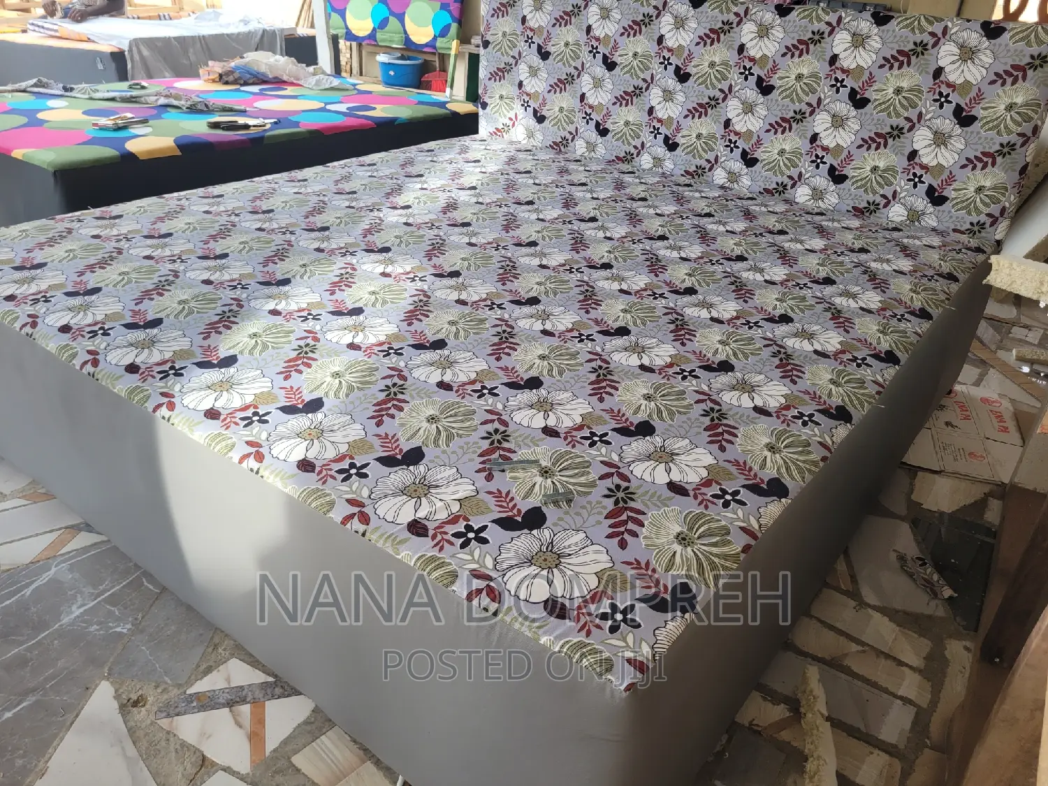 Inbuilt Queen Size Bed