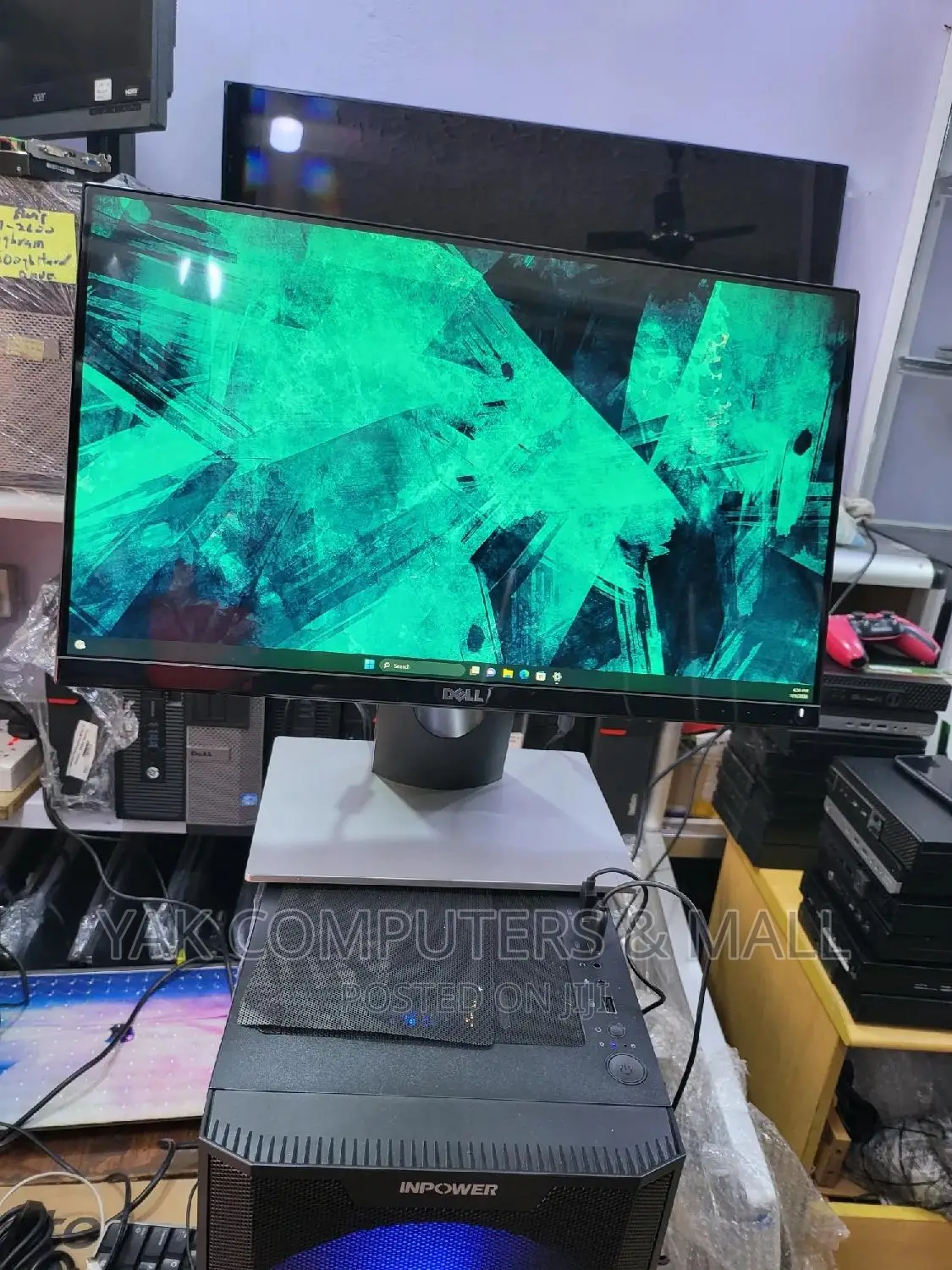 22 Inch Dell Ips Edgeles Monitor Full Hd Fir Ur Office Desk