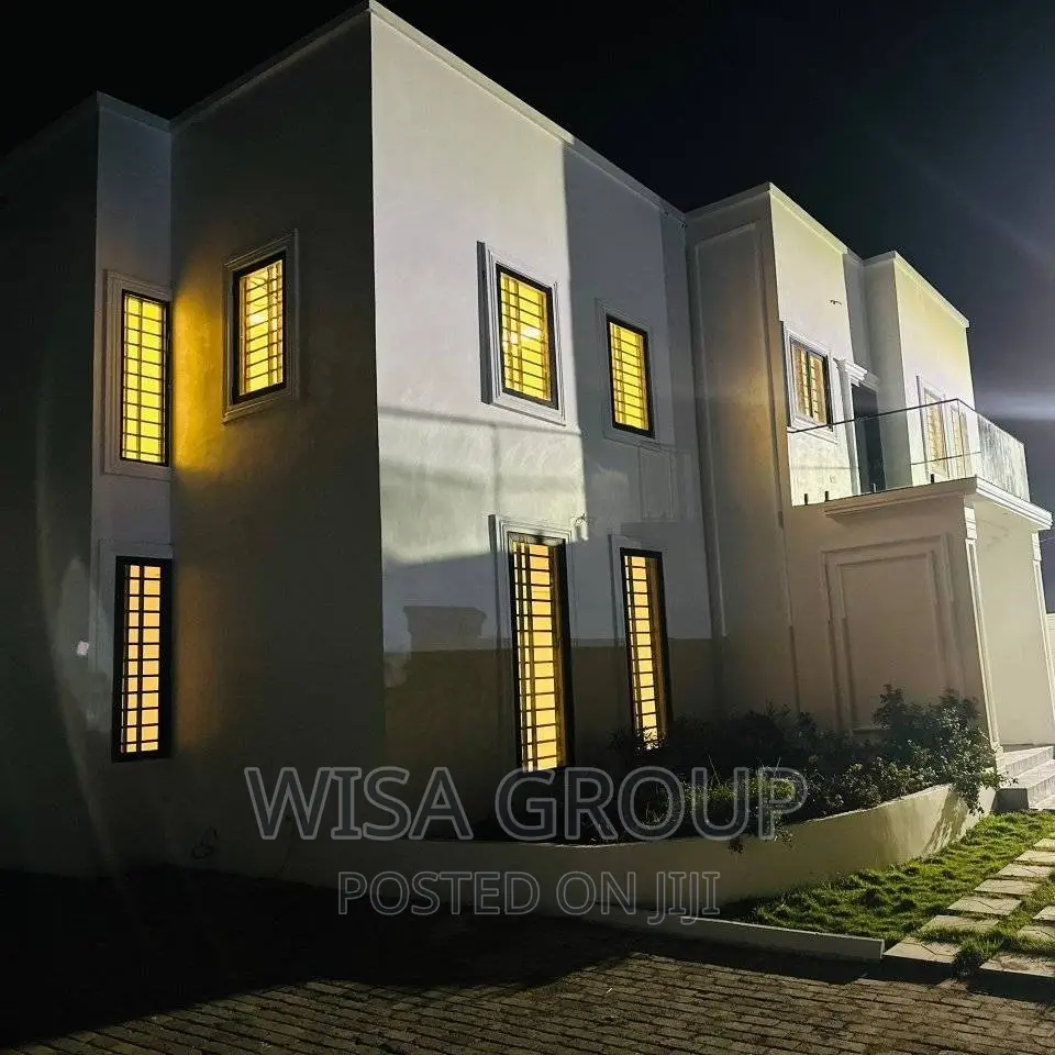 4bdrm Duplex in Wisa Groups, Accra Metropolitan for sale