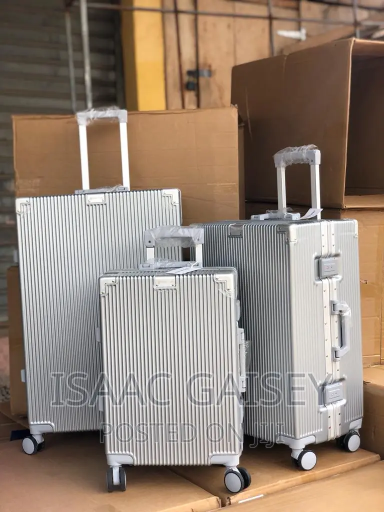 Zipless Quality Anticrake Luggages