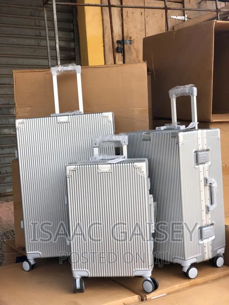 Zipless Quality Anticrake Luggages