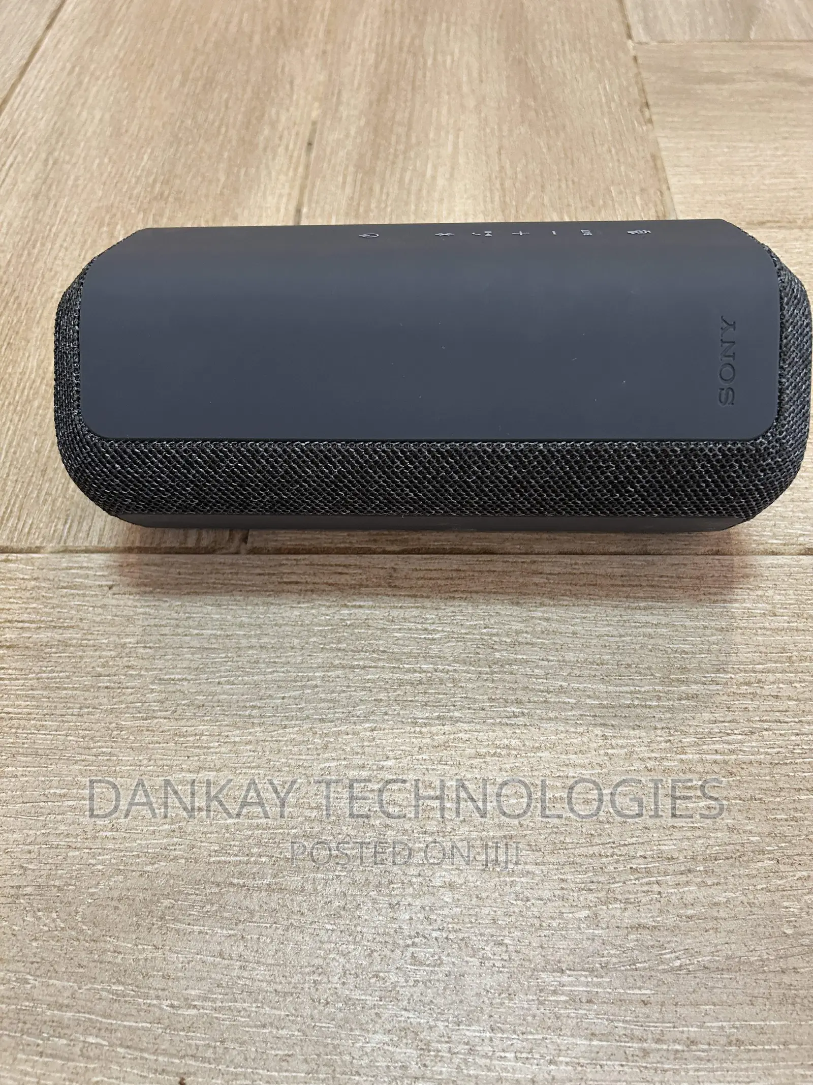 Sony Srs-xe300 Portable Bluetooth Speaker