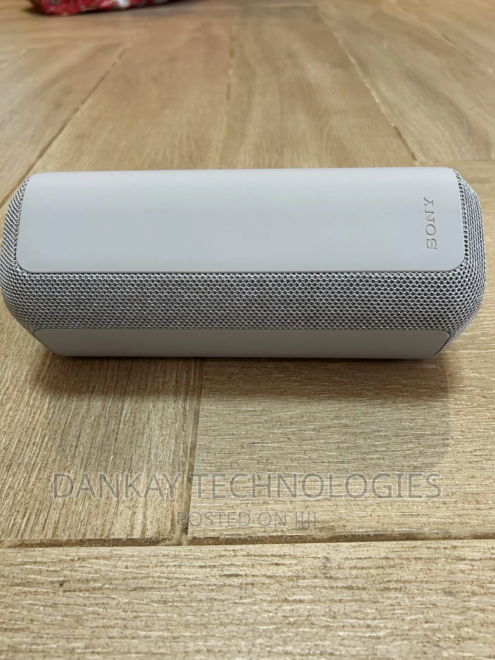 Sony Srs-xe300 Portable Bluetooth Speaker