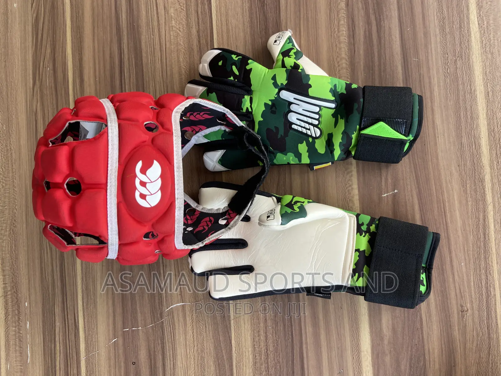 Original Goalkeppers Head Cover Plus Gloves