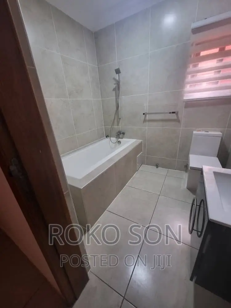 3bdrm Duplex in Dr Roko, Cantonments for sale