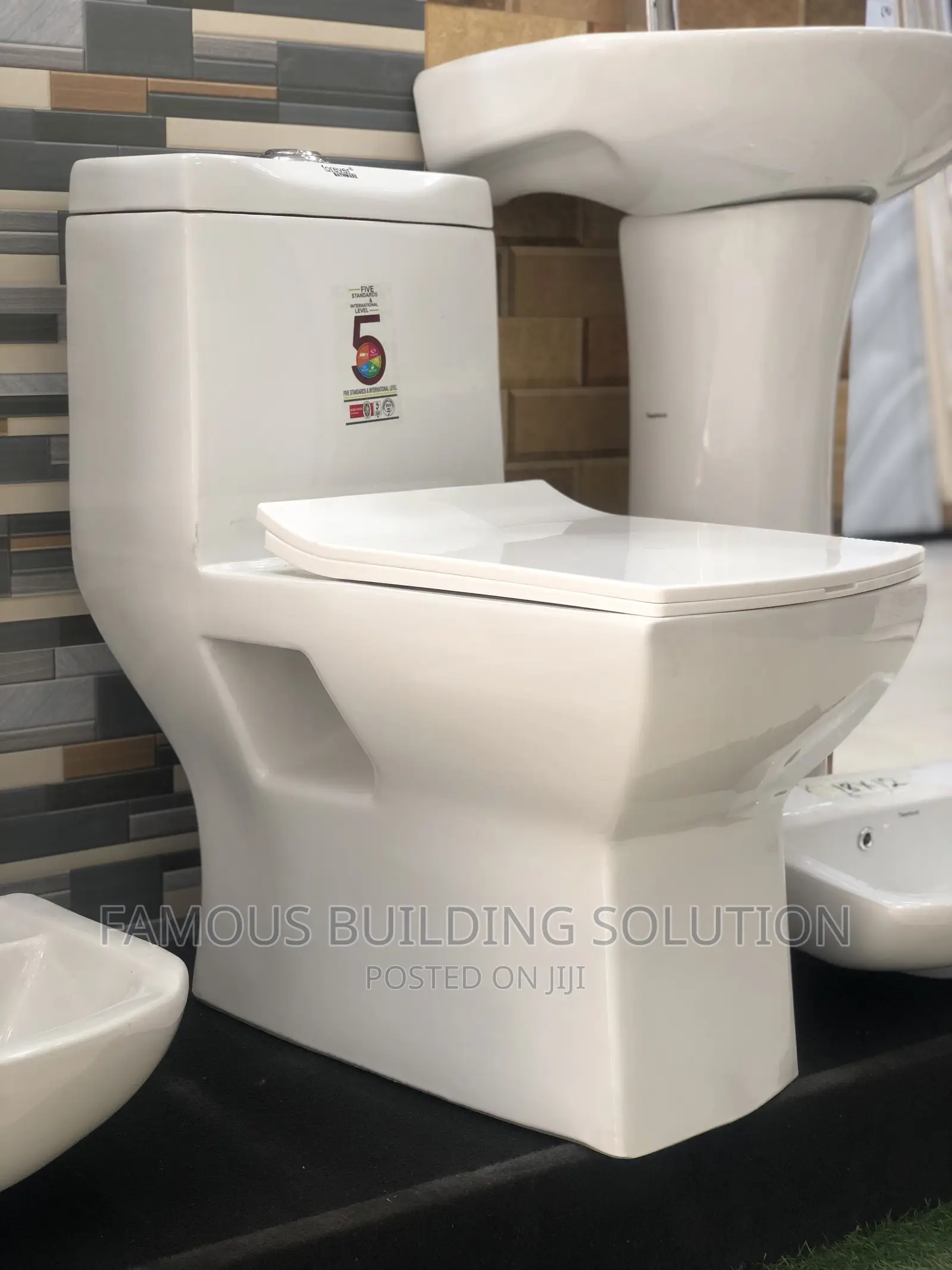 Combine WC