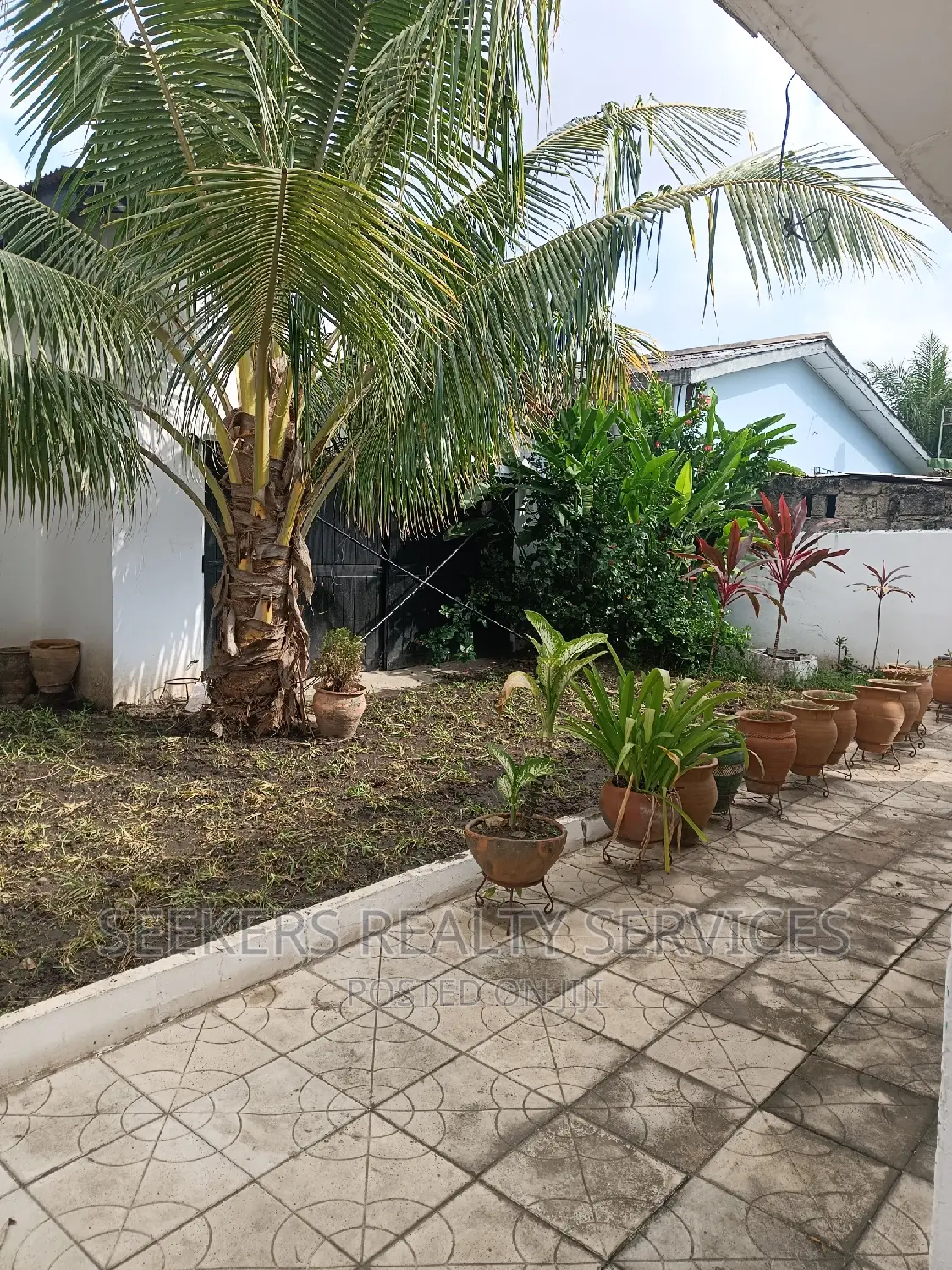 3bdrm House in Seekers Realty, Osu Ako-Adjei for rent