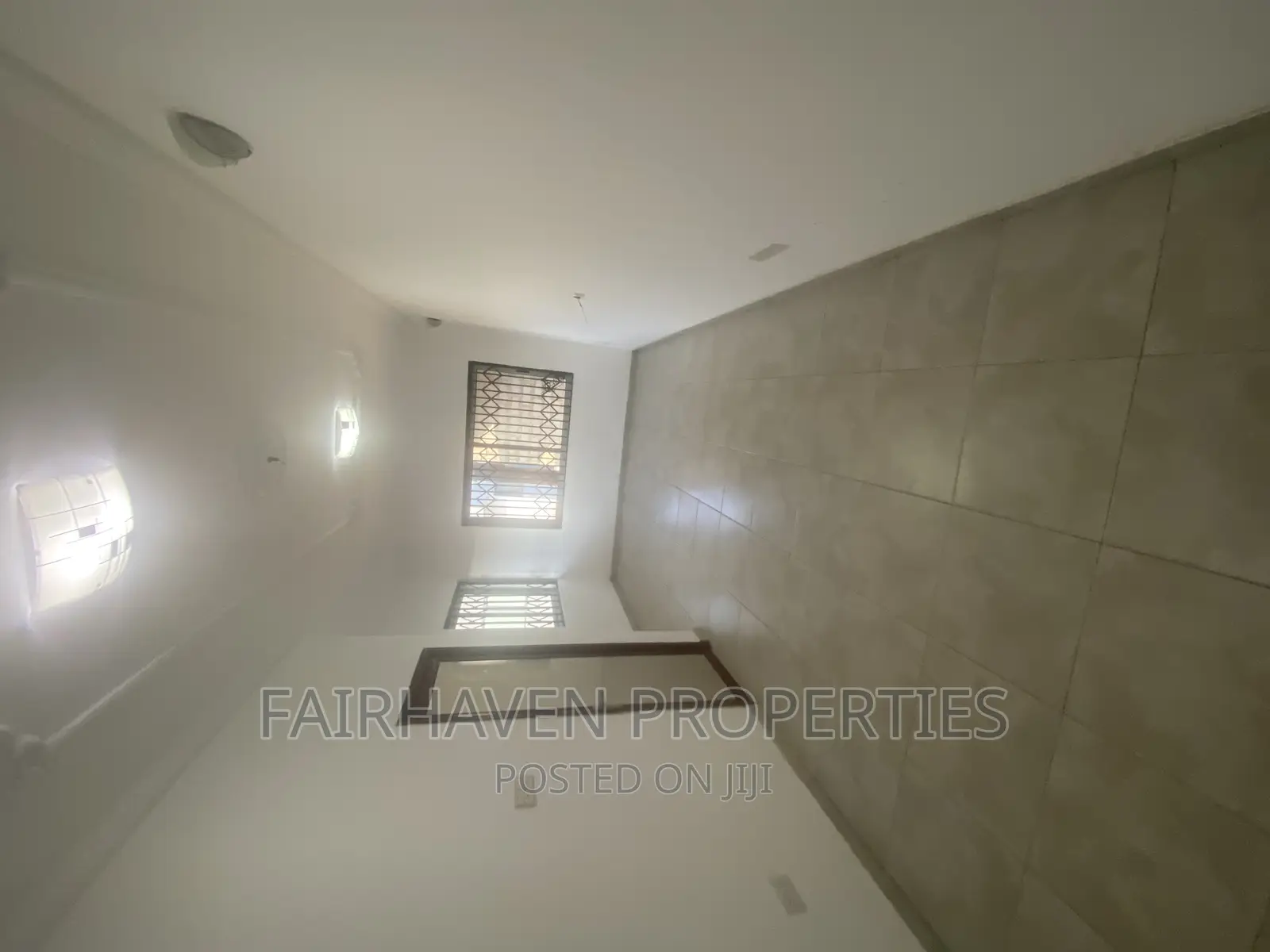 2bdrm Apartment in Tseaddo, Teshie for rent