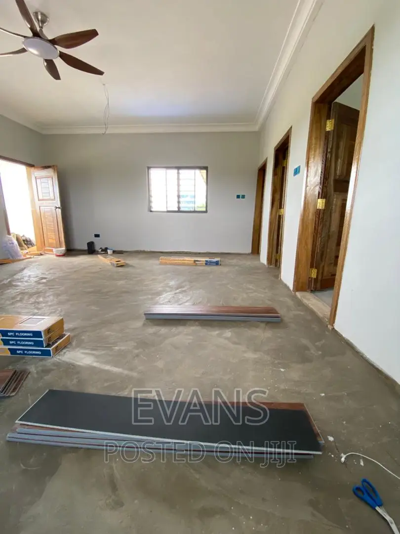 Laminate, Vinyl and SPC Flooring