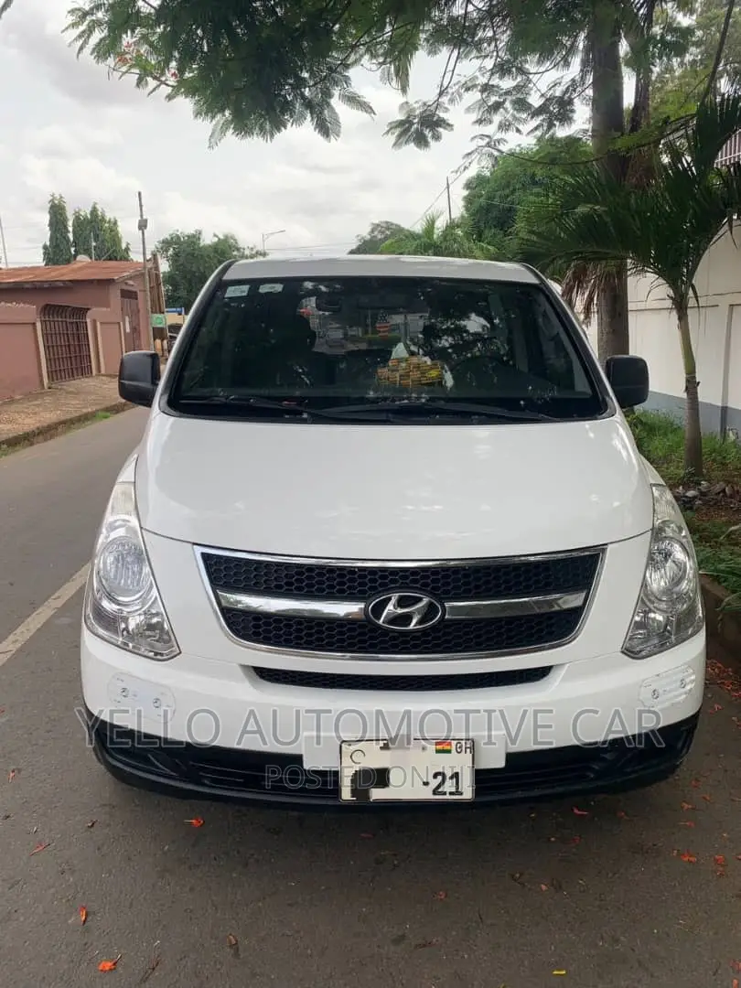 Rent 12 Seater Hyundai H1