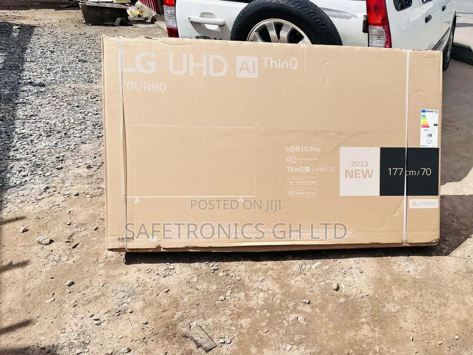 LG UHD Smart UR80 70 Inches Glossy LED Black Tv