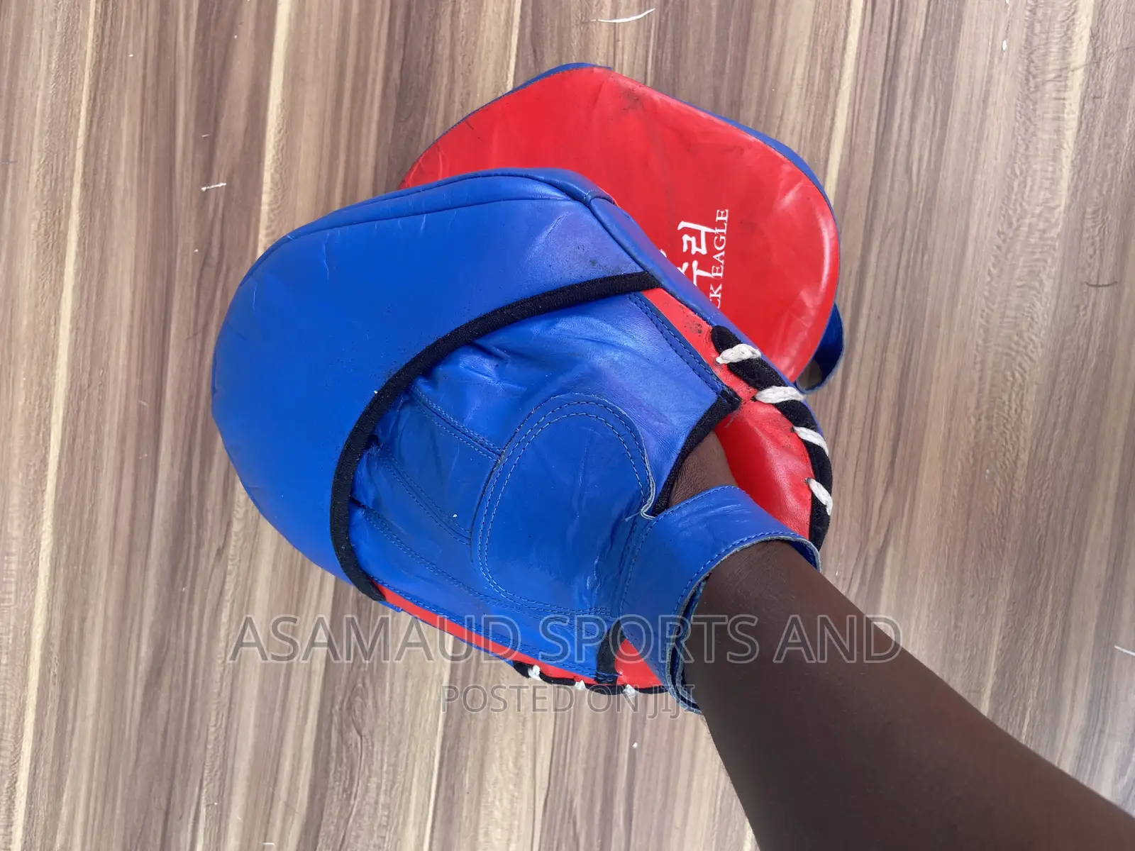 Original Training Hand Pad for Boxers at Cool Price