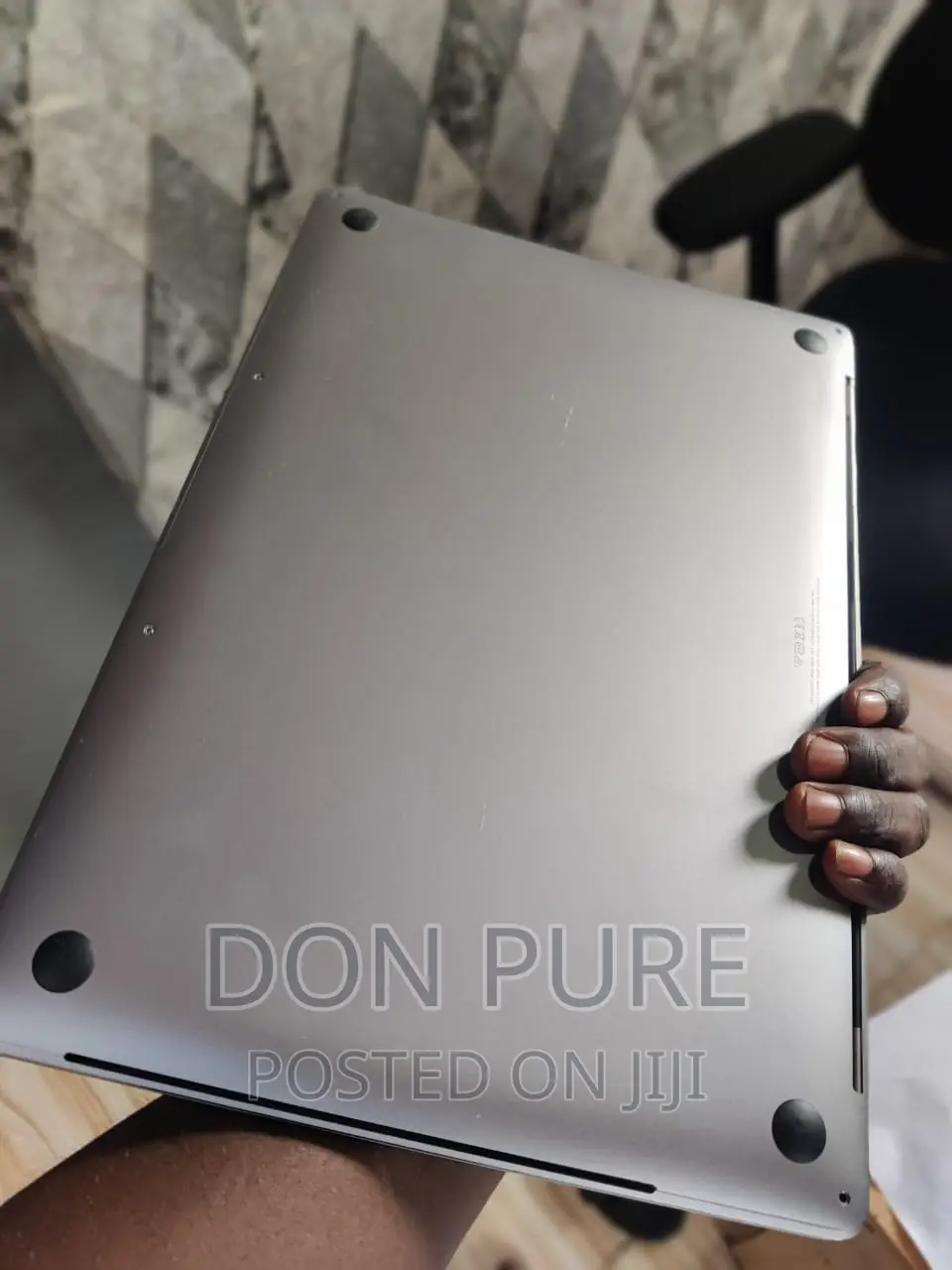 Apple Laptops and Desktops Repairs